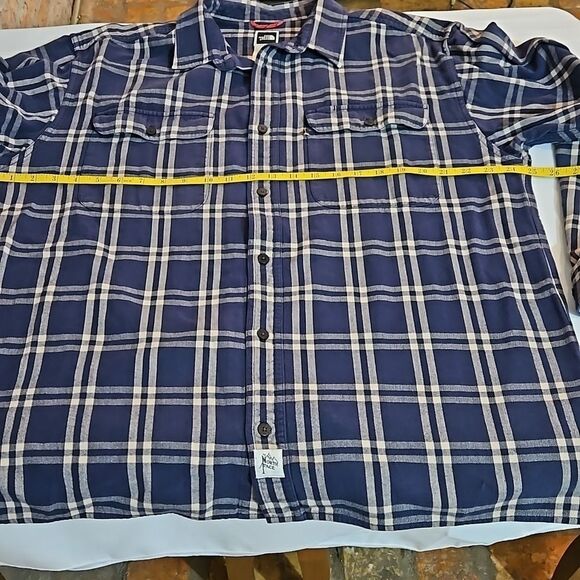 The North Face Men's Blue & Cream plaid long sleeve shirt size XL - Picture 8 of 10